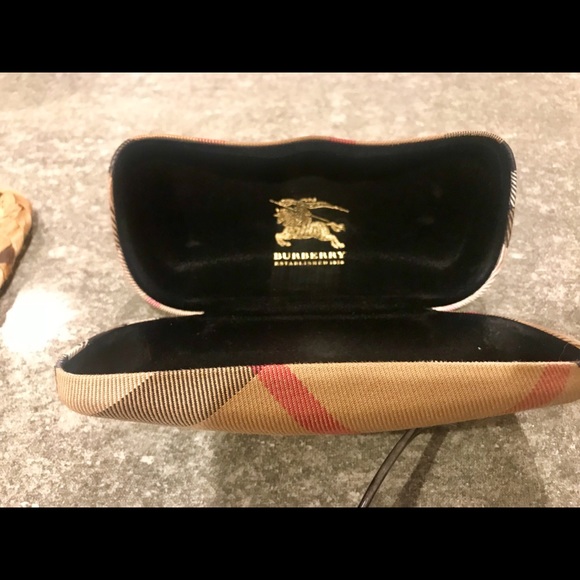 Authentic Burberry Unisex Aviator Sunglasses - Picture 5 of 6